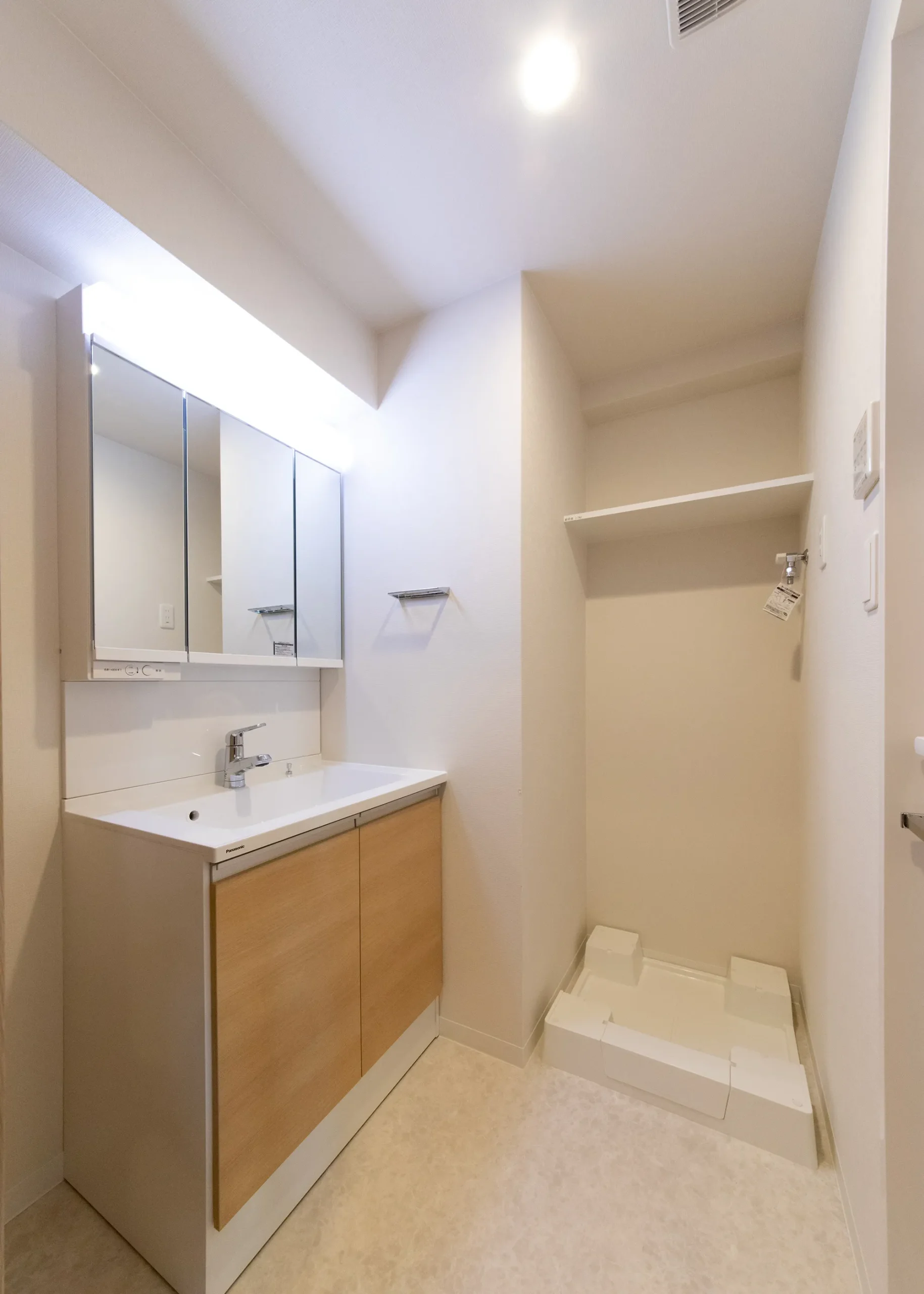 スプランディッド弁天町：C1タイプ：パウダールーム