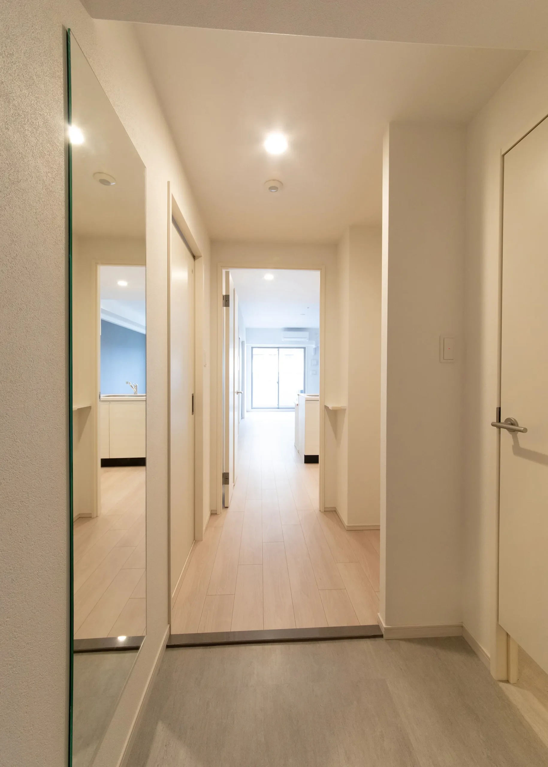 スプランディッド弁天町：C2´タイプ：廊下