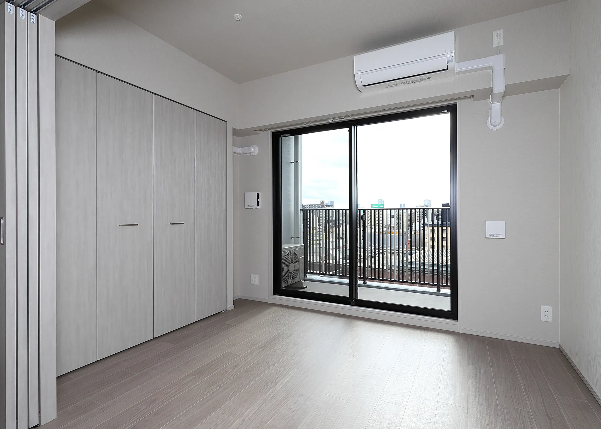 スプランディッド新大阪Ⅵ：Bタイプ：洋室