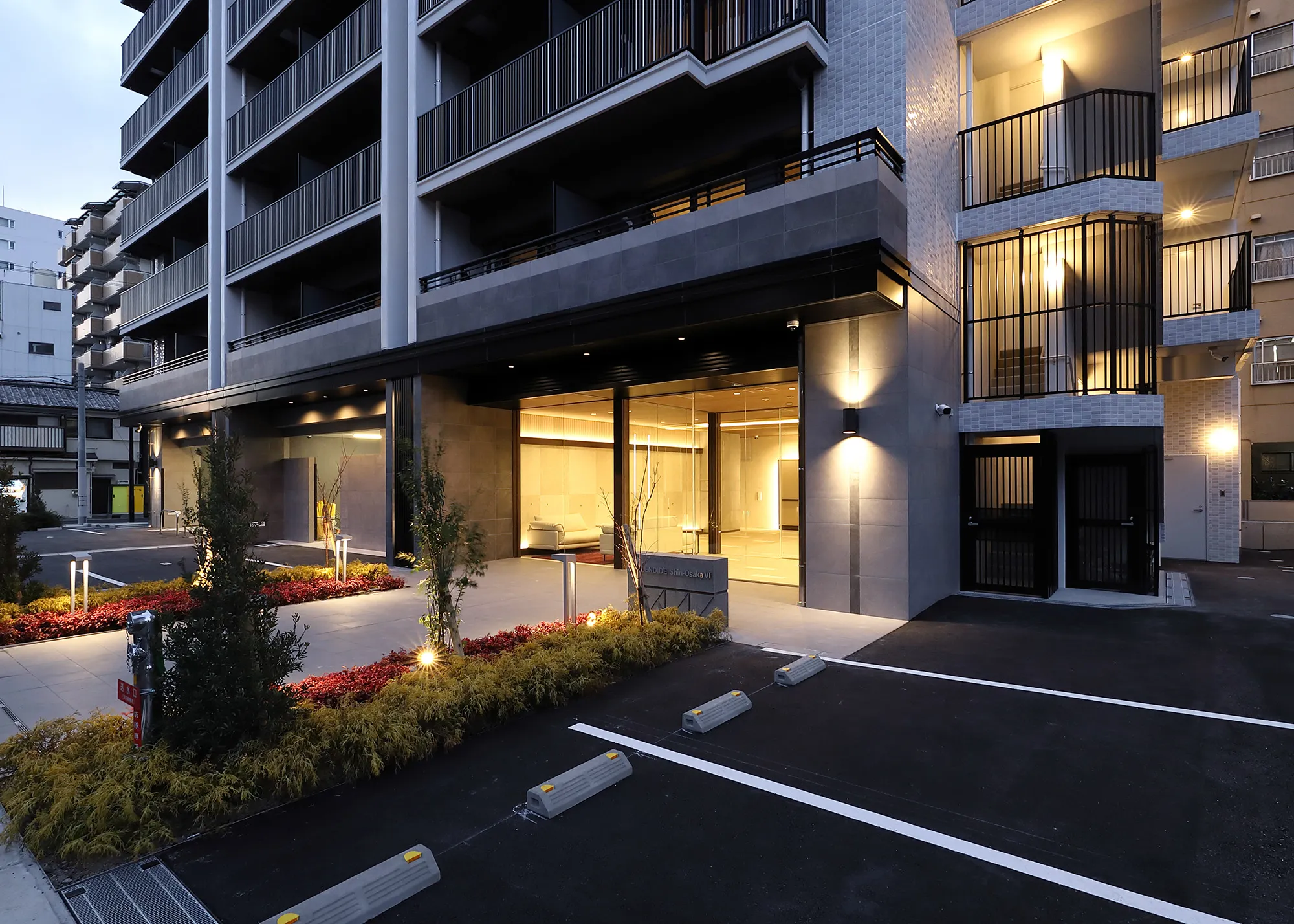 スプランディッド新大阪Ⅵ：エントランス