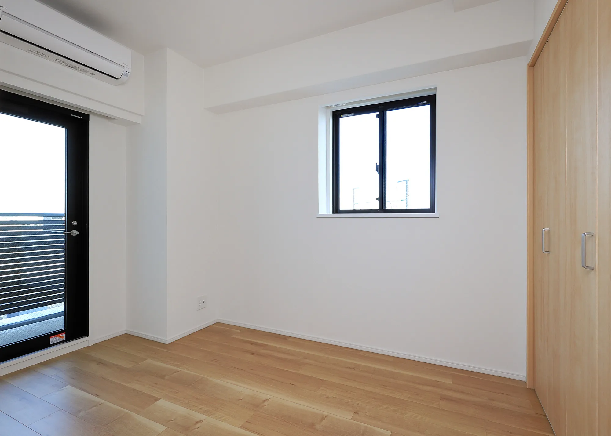 スプランディッドⅧ：奇数階（Dタイプ）：洋室