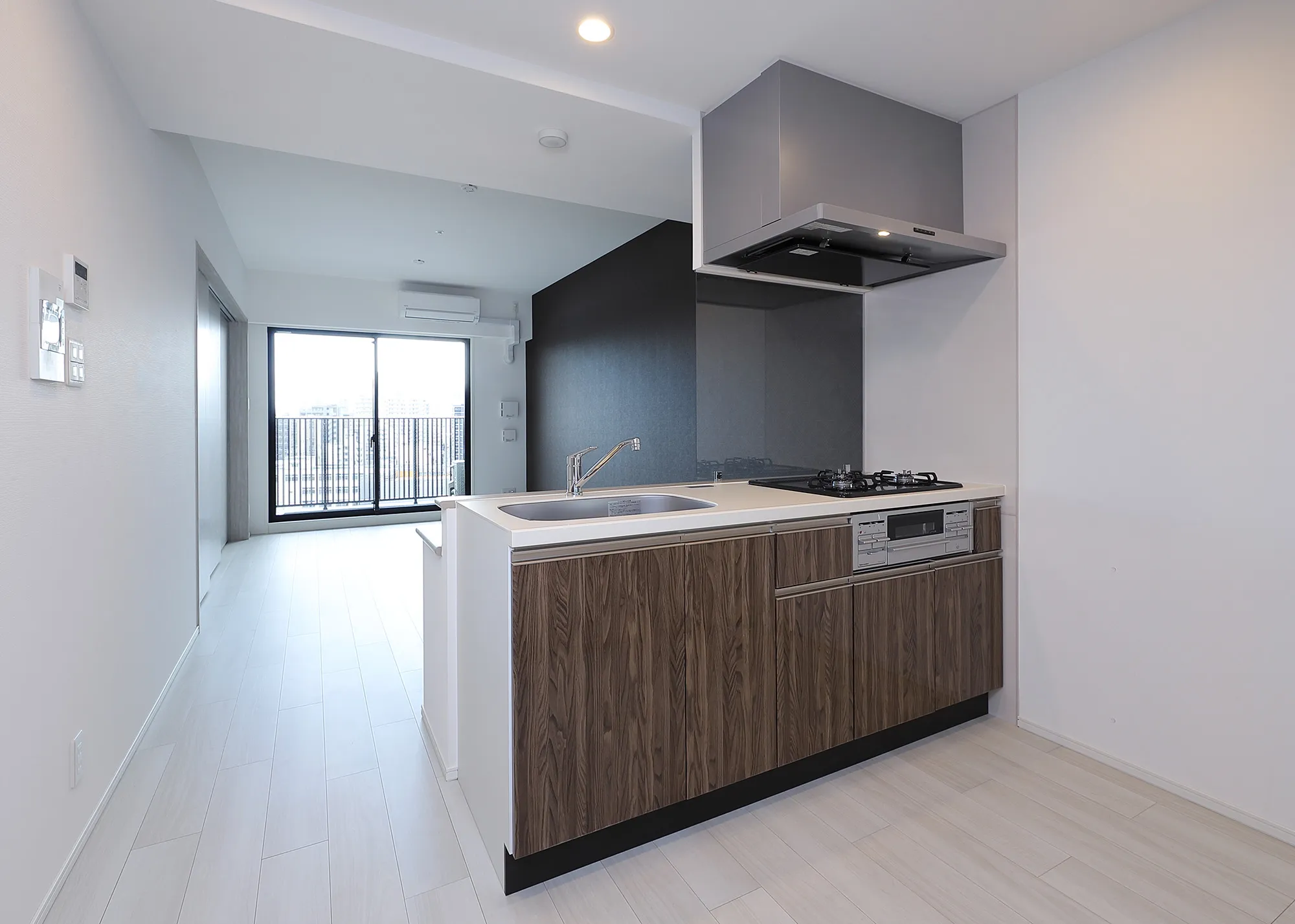 スプランディッド新大阪Ⅶ：Cタイプ：キッチン