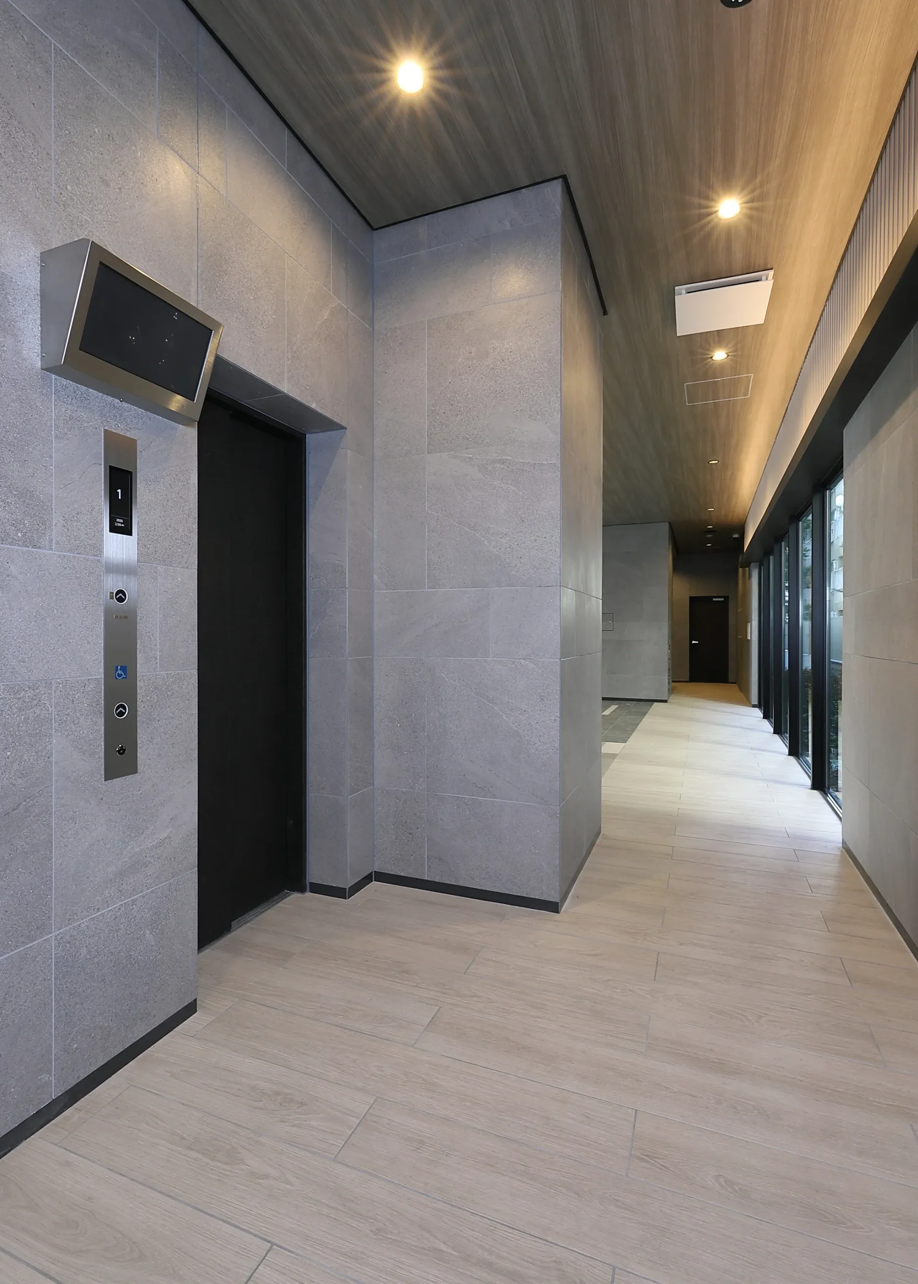 スプランディッド新大阪Ⅶ：エレベーターホール