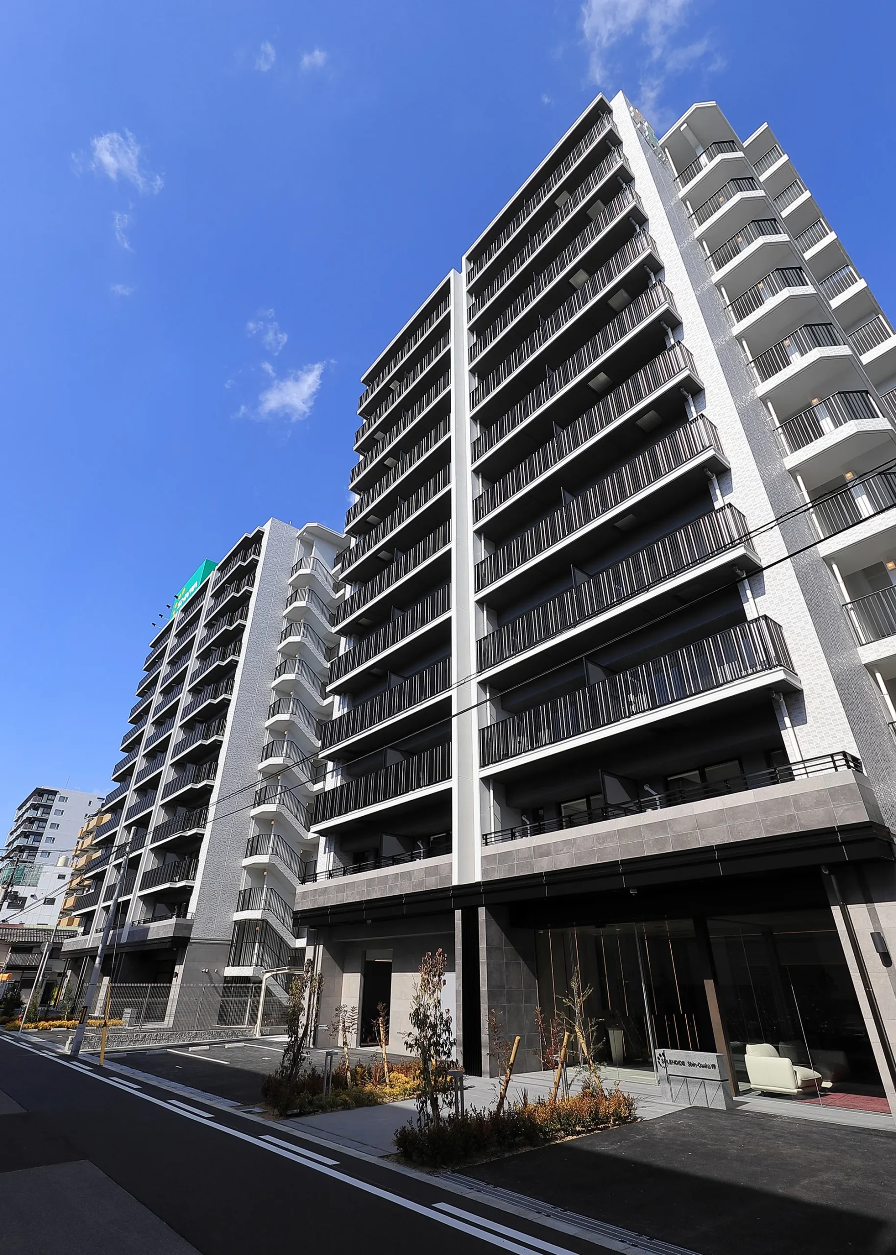 スプランディッド新大阪Ⅶ：南側外観