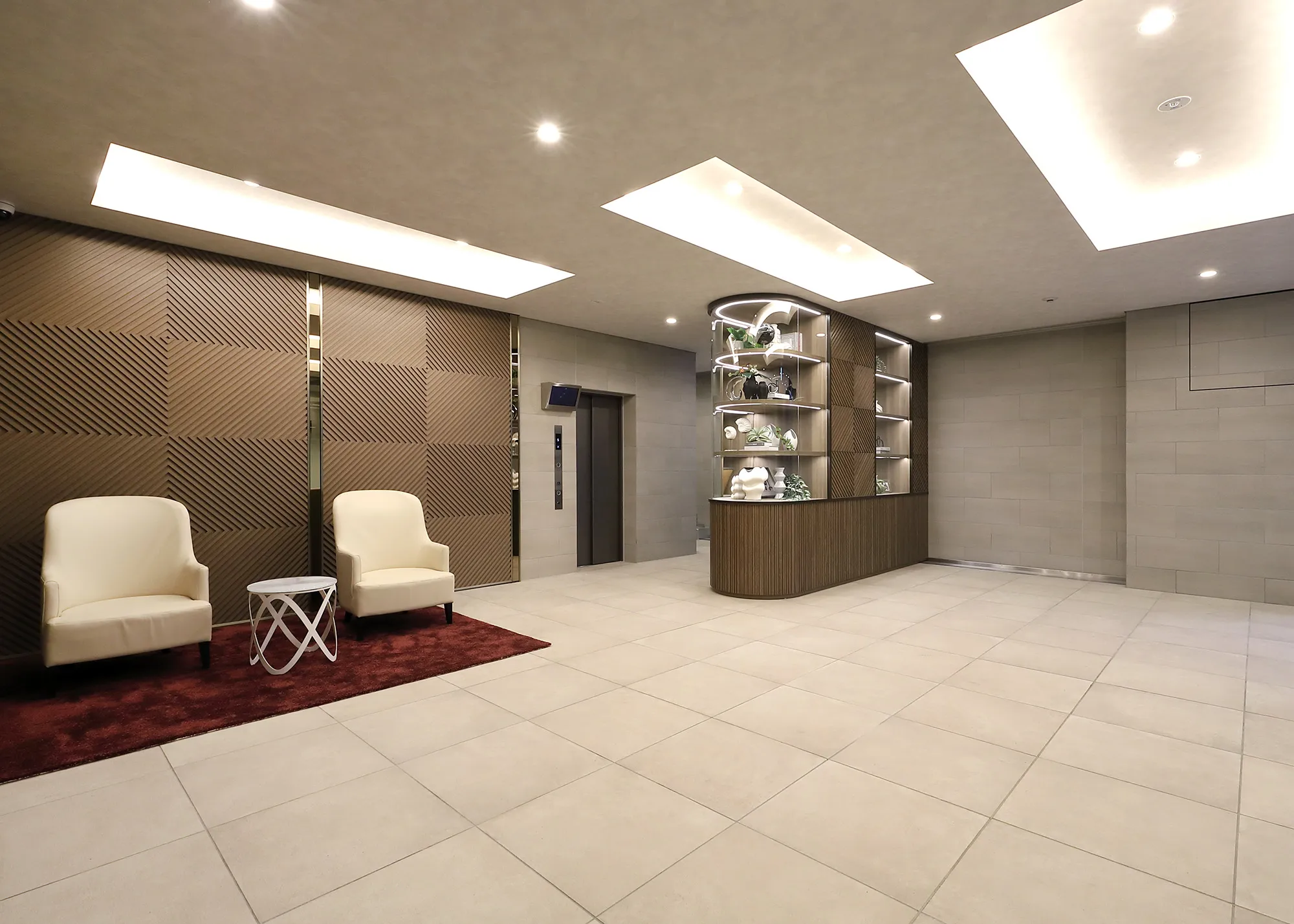 スプランディッド茨木天王：エントランスホール