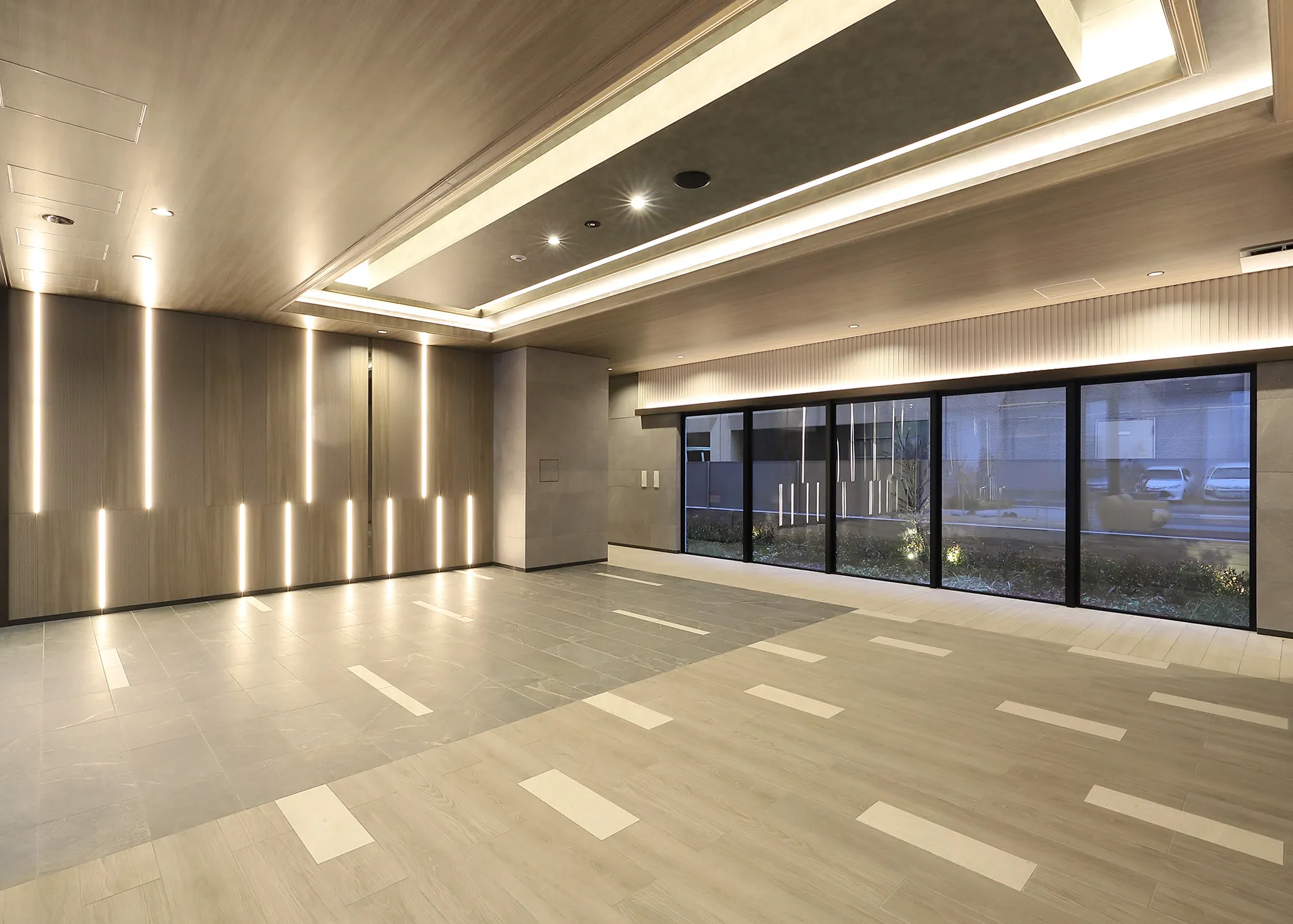 スプランディッド新大阪Ⅶ：エントランスホール