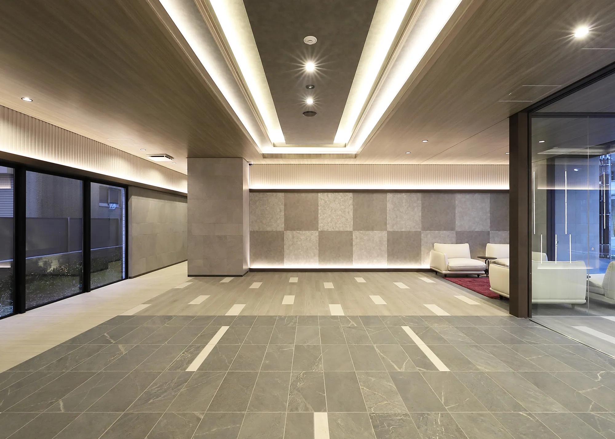 スプランディッド新大阪Ⅶ：エントランスホール