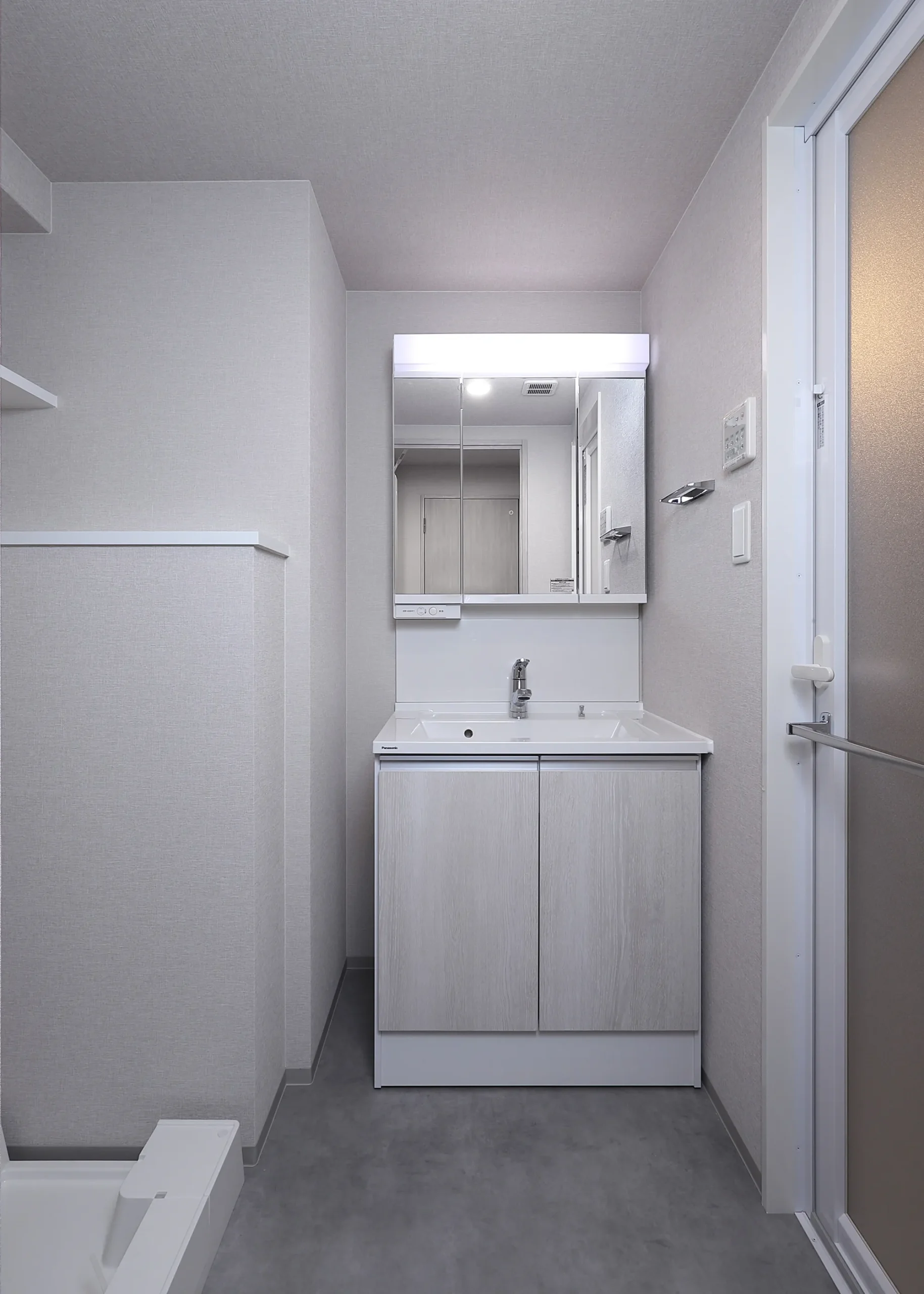 スプランディッド新大阪Ⅶ：Bタイプ：パウダールーム