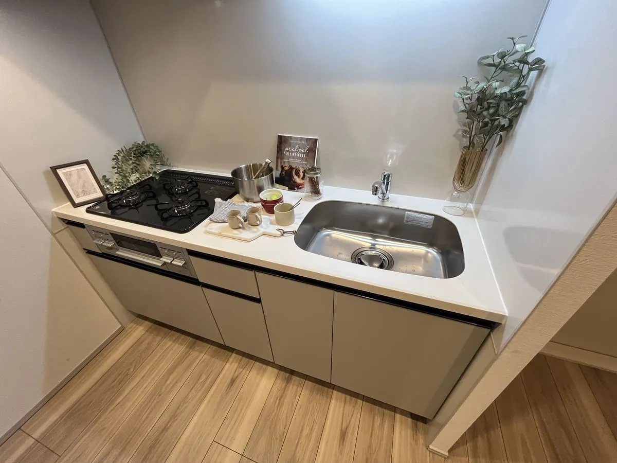 THE MUSIC COURT：モデルルーム（キッチン・314号室）