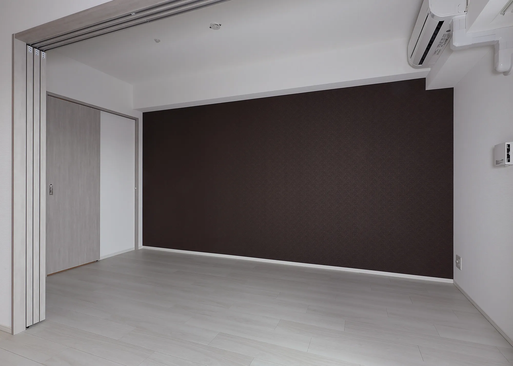 スプランディッド新大阪Ⅶ：Cタイプ：洋室