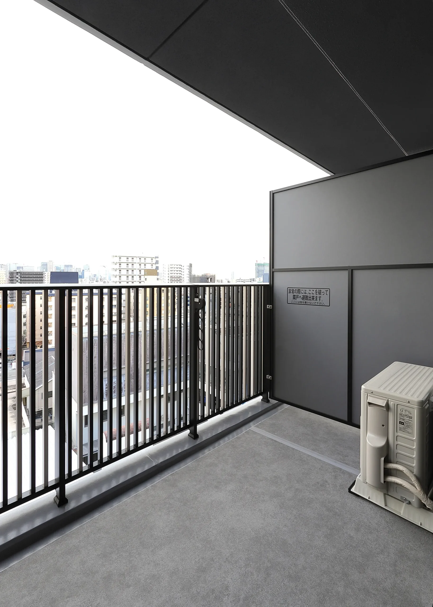 スプランディッド新大阪Ⅶ：Bタイプ：バルコニー