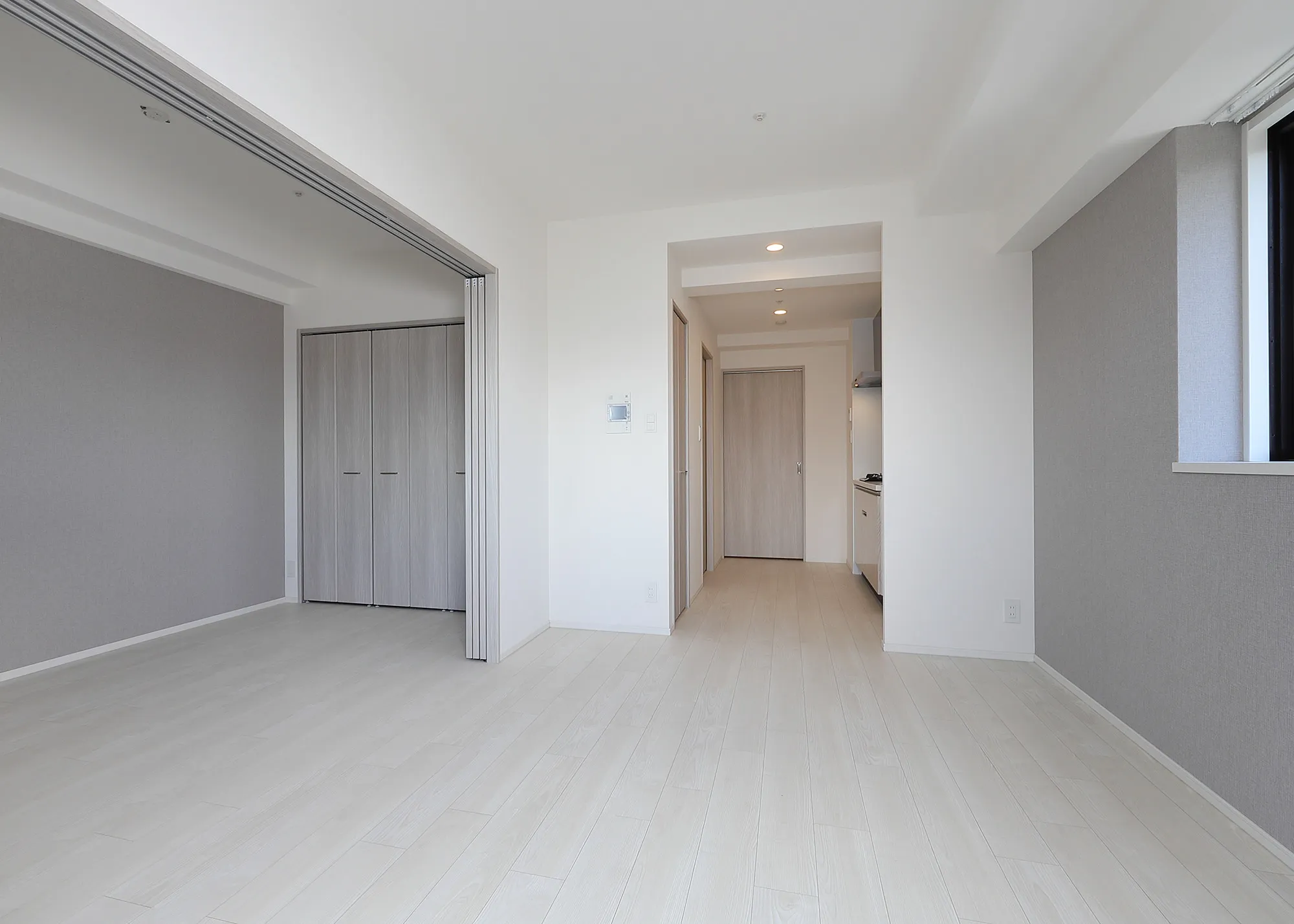 スプランディッド茨木天王：Eタイプ：洋室１・２