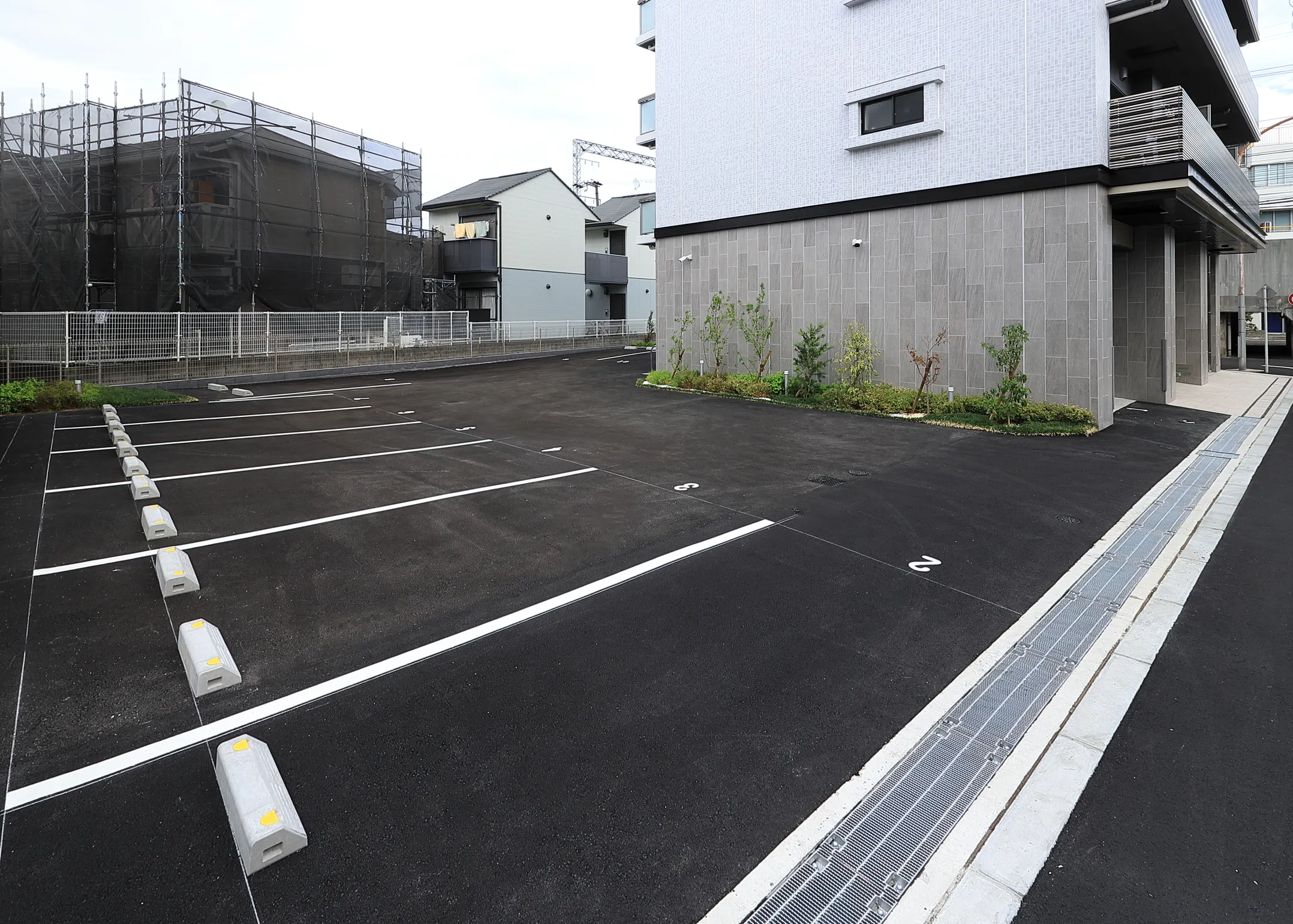 LA GRACE SENBAYASHI：駐車場