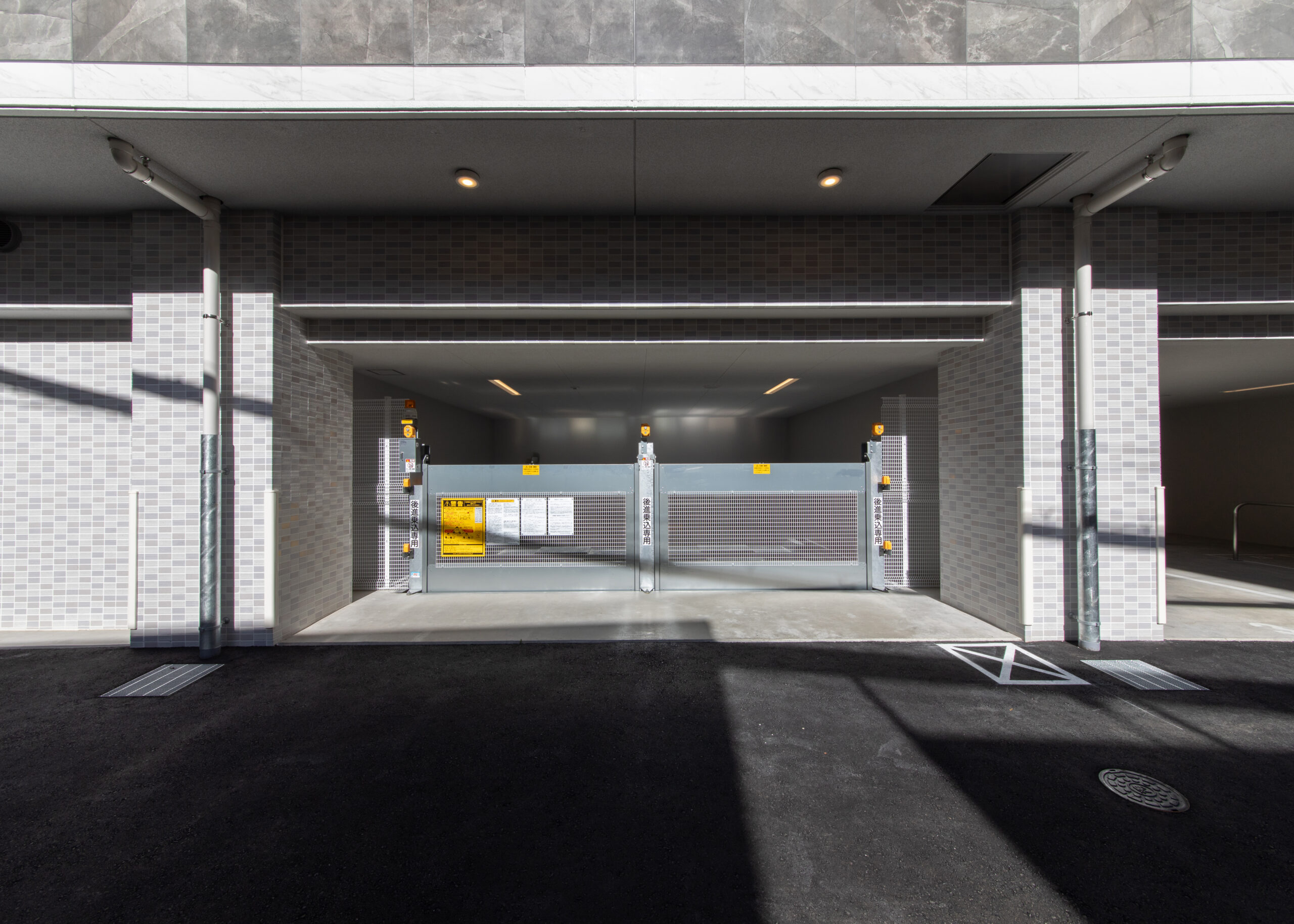 スプランディッド上本町WEST：機械式駐車場