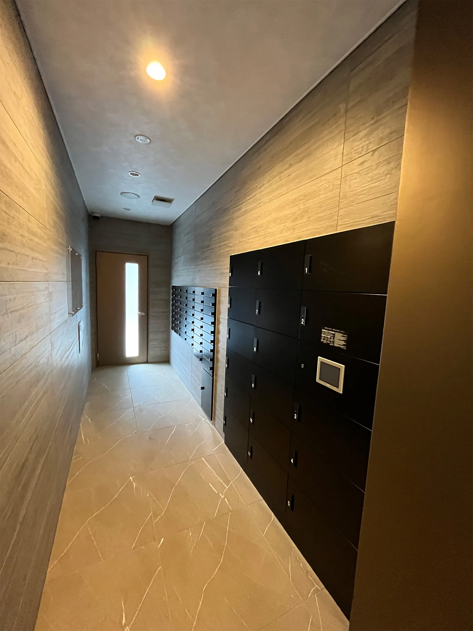 スプランディッドⅨ：宅配ボックス