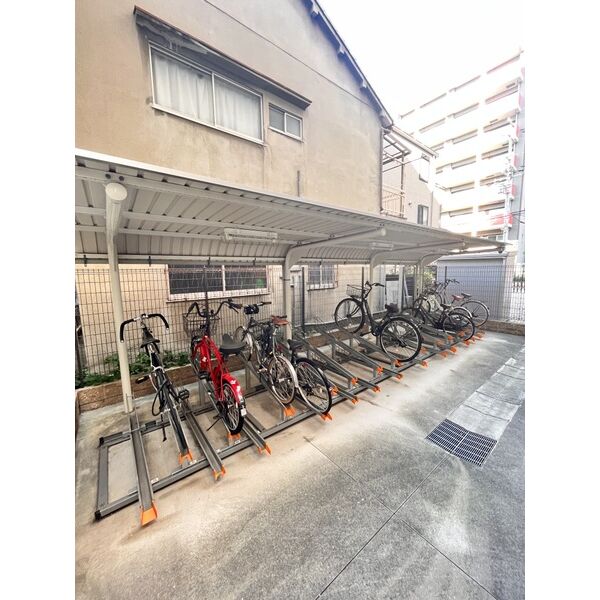 スプランディッド野江：駐輪場