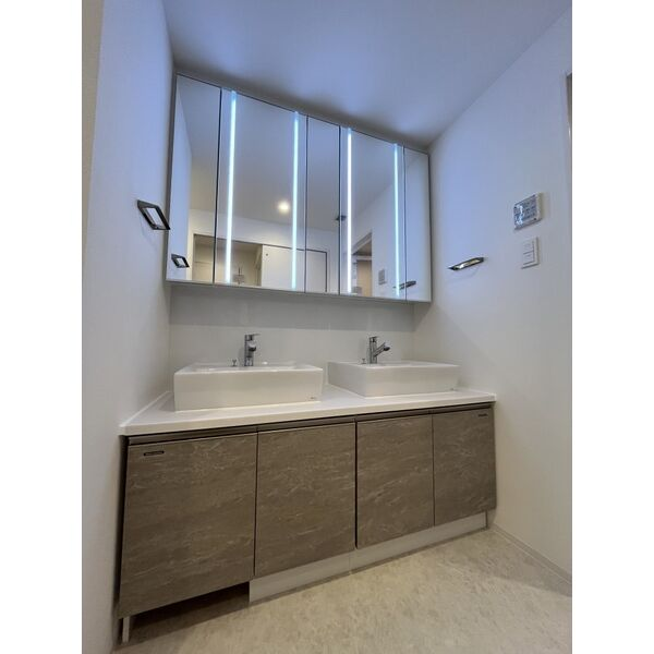 Draw上本町：洗面台