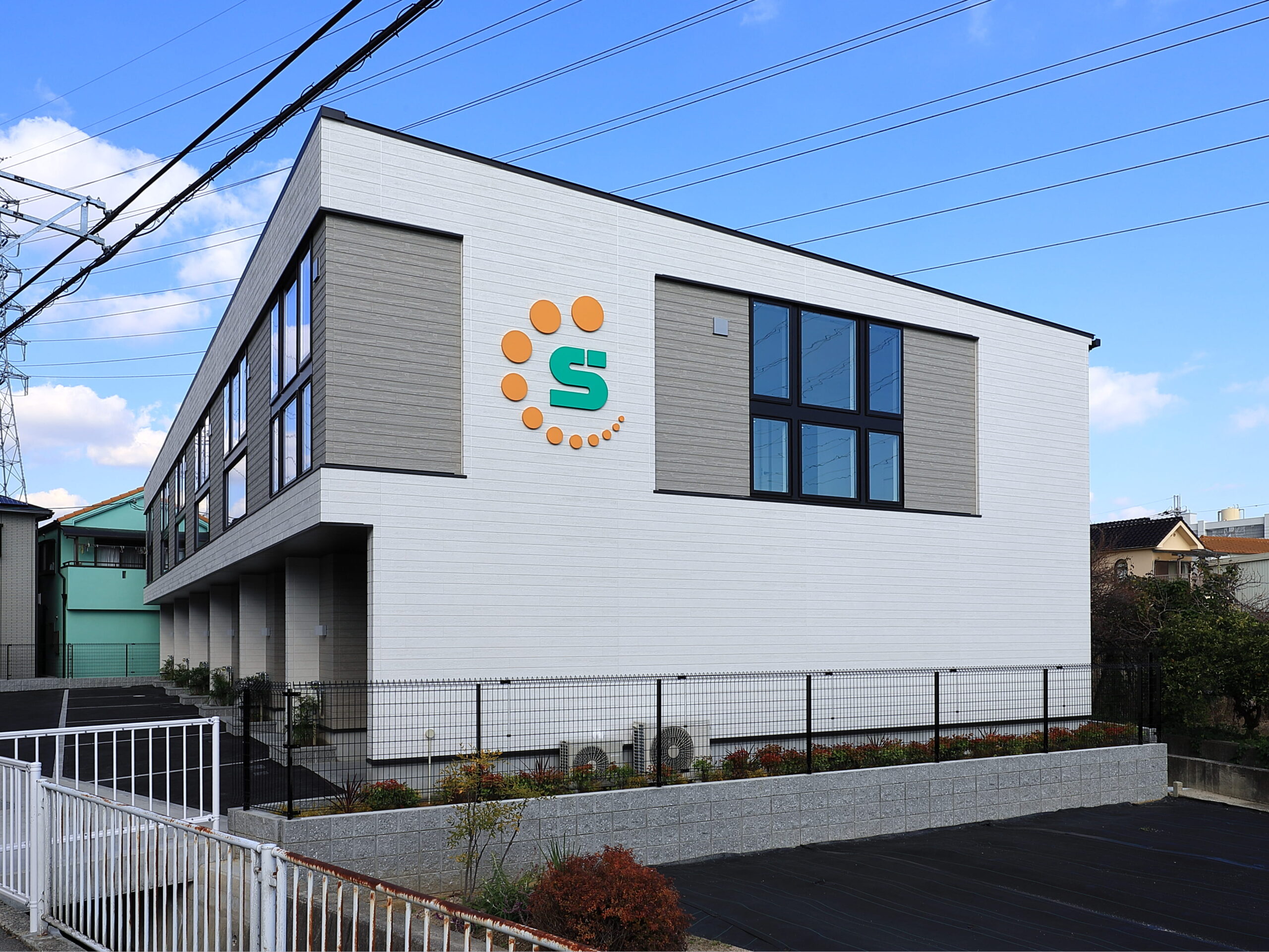 WORKINGBASE伊丹WEST