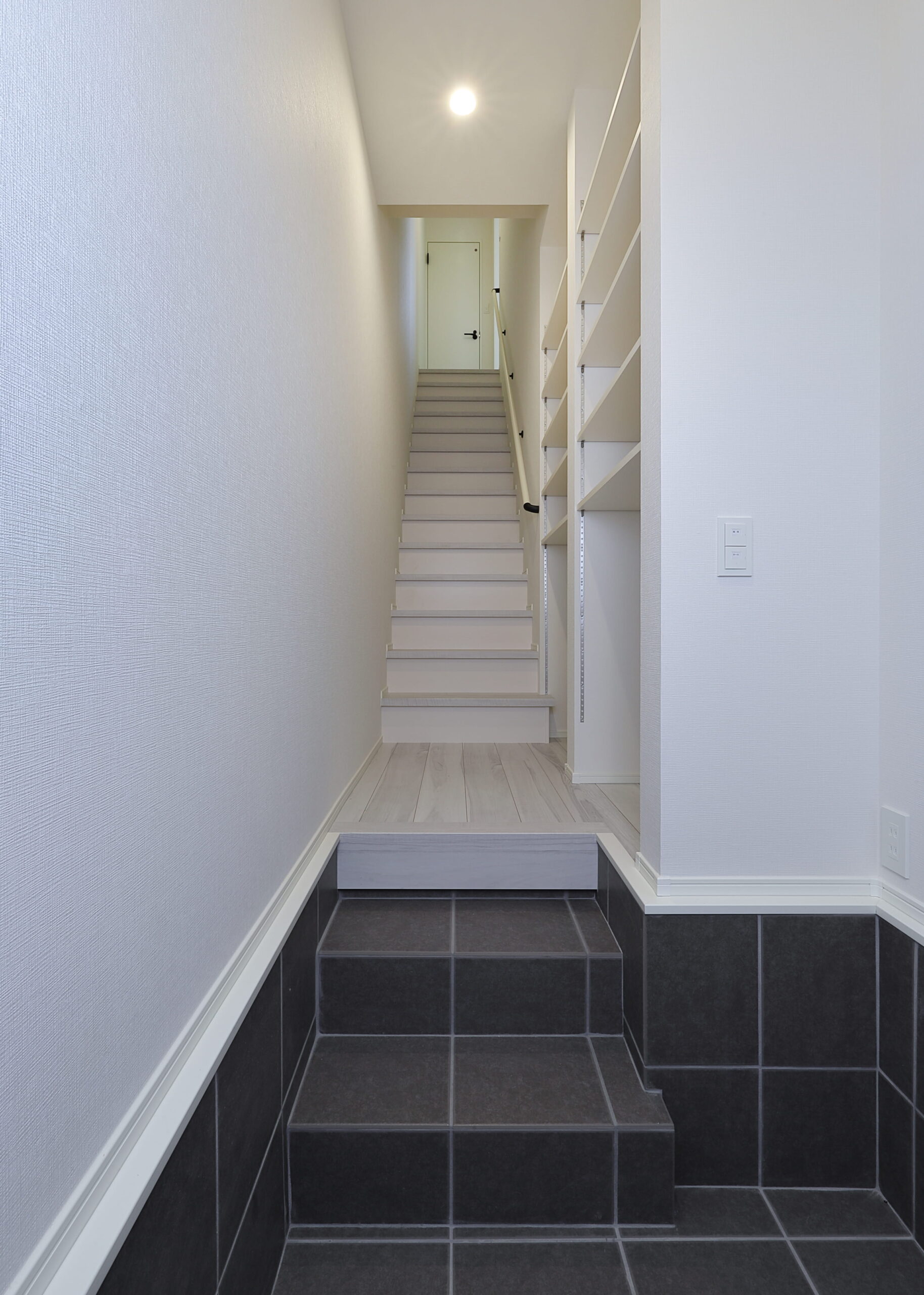 WORKINGBASE伊丹WEST：内観