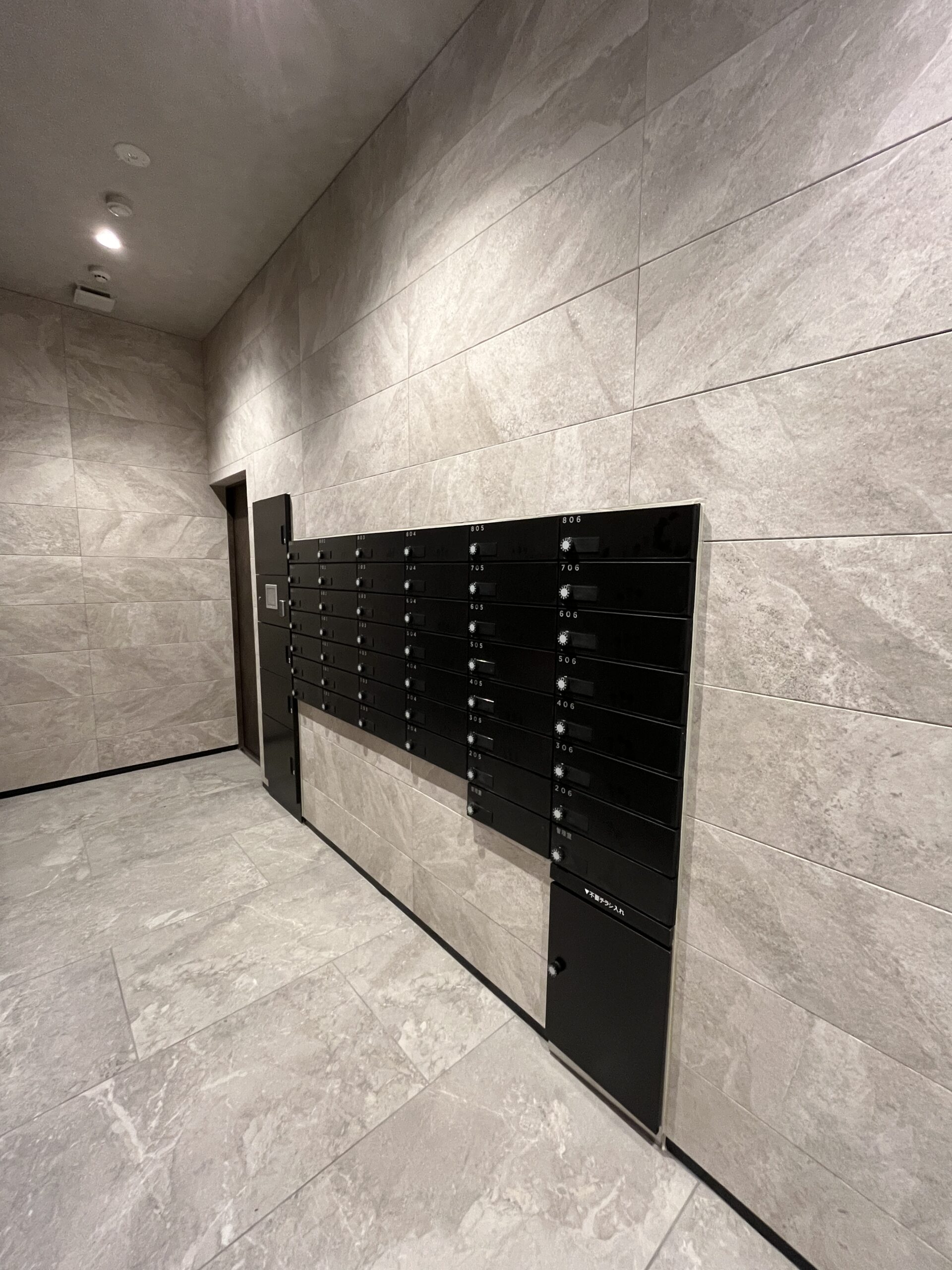 スプランディッド弁天町WEST：エントランス