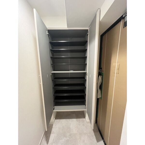 スプランディッド梅田WEST：収納