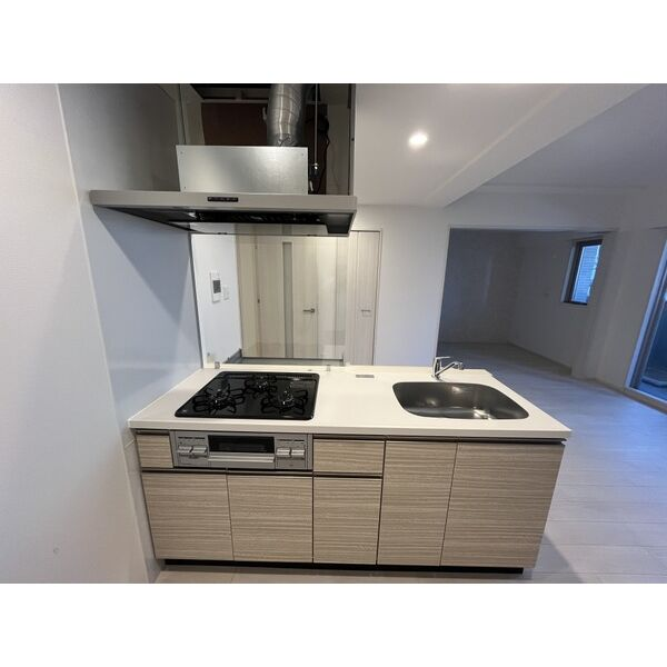 スプランディッド梅田WEST：キッチン