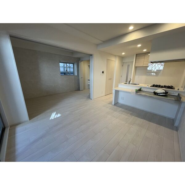 スプランディッド梅田WEST：洋室