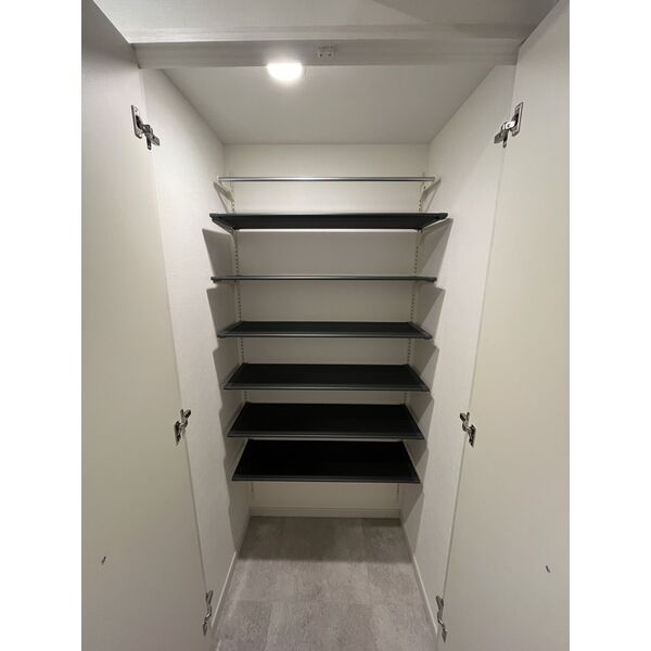 スプランディッド梅田WEST：収納