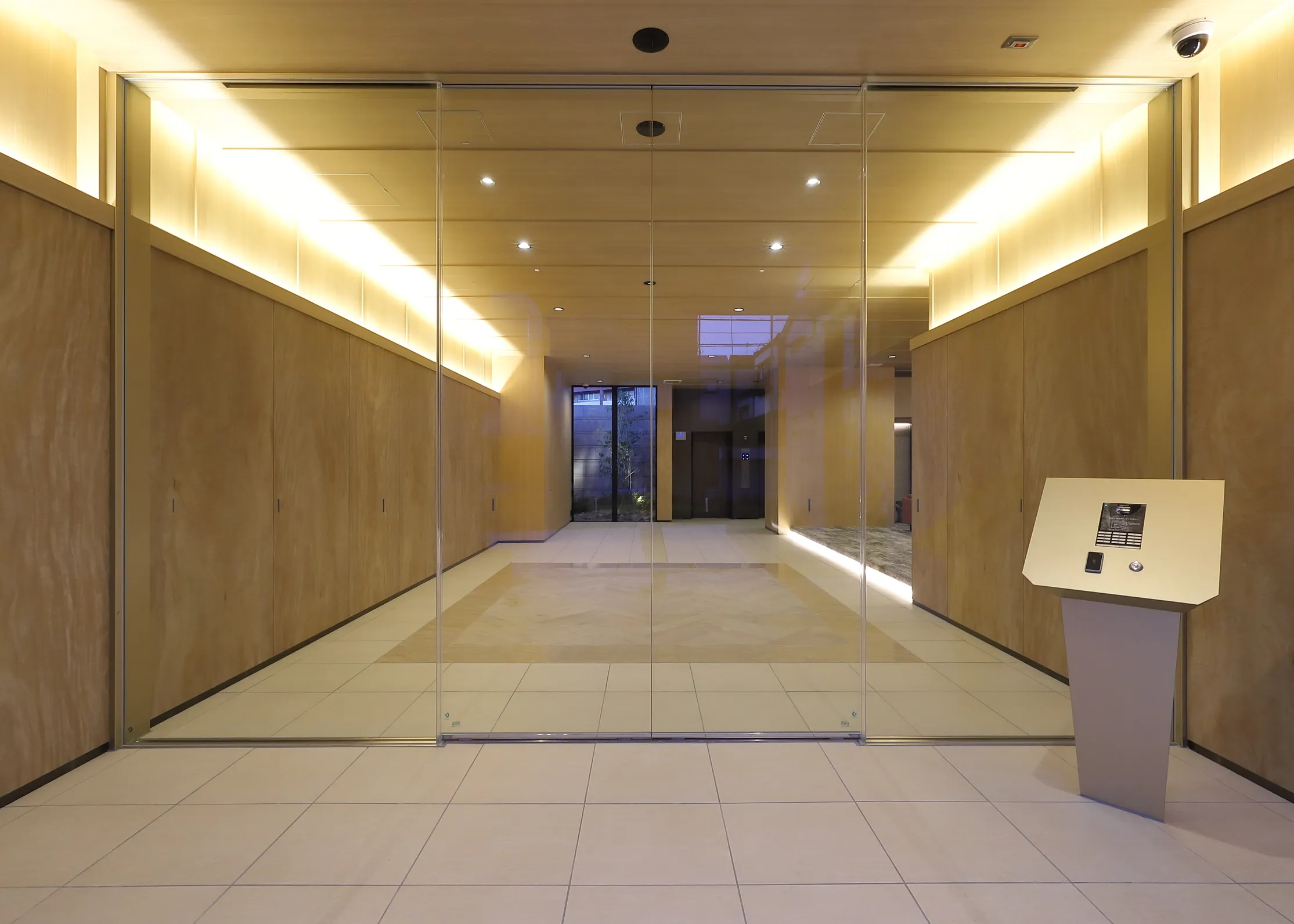 スプランディッド大阪NAMBA LINE：エントランス