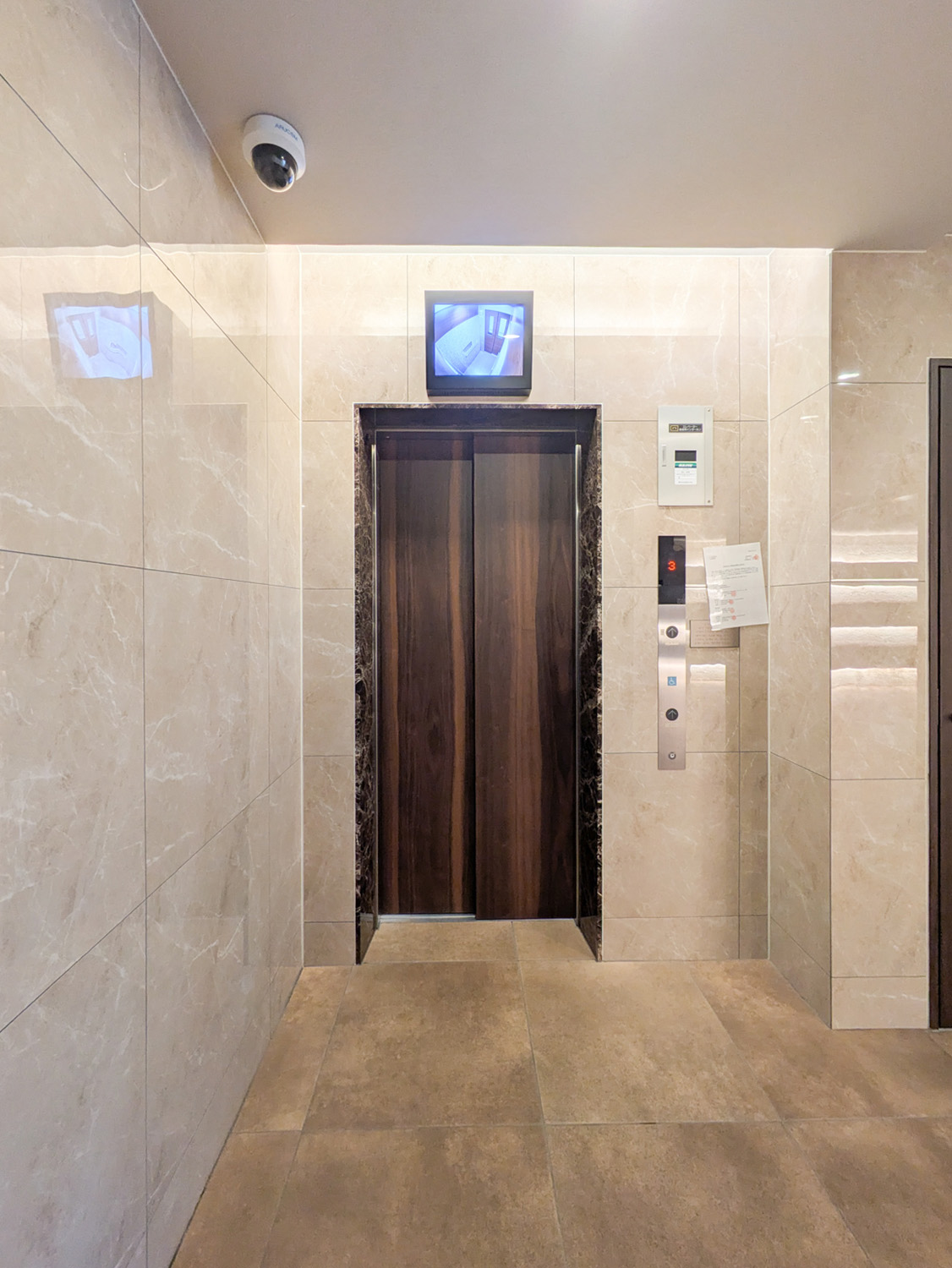 ロイス茨木奈良町：エレベーター