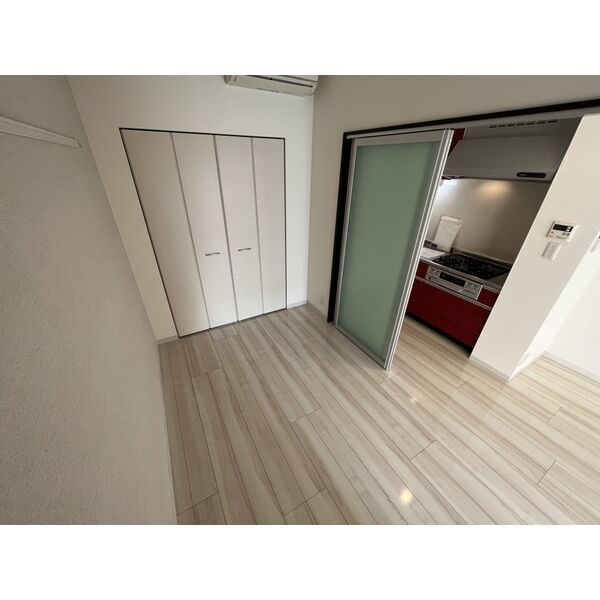 ラ・フェスタ真田山：洋室（Bタイプ）